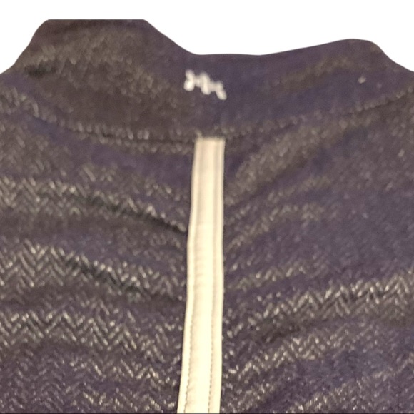 Kyodan black and gray houndstooth detail pull over  1/2 zip l/s top size small - Picture 4 of 10
